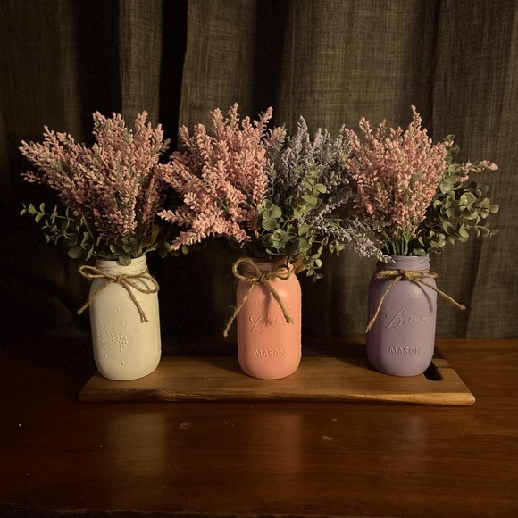 Mason Jar Centerpiece - Picture 1 of 6